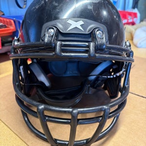 USED XENITH X2E+ YOUTH FOOTBALL HELMET - MEDIUM - BLACK