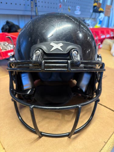 USED XENITH X2E+ YOUTH FOOTBALL HELMET - MEDIUM - BLACK