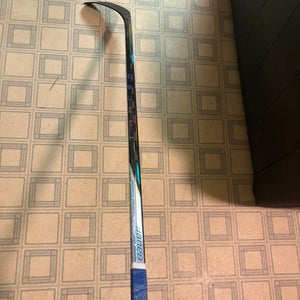 Intermediate Bauer Nexus Tracer Right Handed Hockey Stick P28 65 Flex (Used)