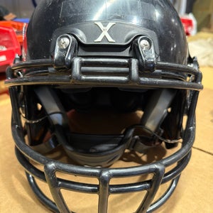 USED XENITH X2E+ YOUTH FOOTBALL HELMET - MEDIUM - BLACK