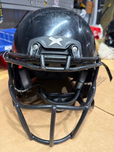 USED XENITH X2E+ YOUTH FOOTBALL HELMET - MEDIUM - BLACK
