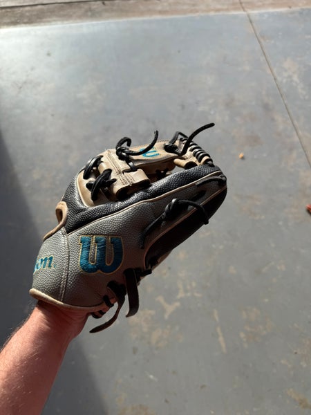 Wilson A2000 RH Infield Baseball Glove 11.5" (Used)