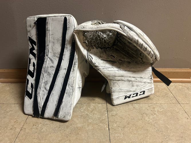 CCM Eflex II 860 Glove & Blocker