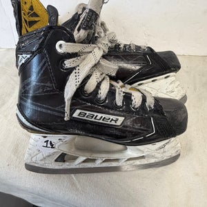Bauer Supreme S180 Hockey Skates Size 1.5 (Used)
