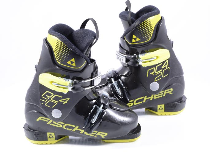 Mondo 22 & 22.5 Kid's Fischer All Mountain RC4 Ski Boots (Used)