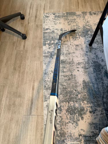 Senior CCM JetSpeed FT6 Pro Left Hand Hockey Stick P28 75 Flex (Used)