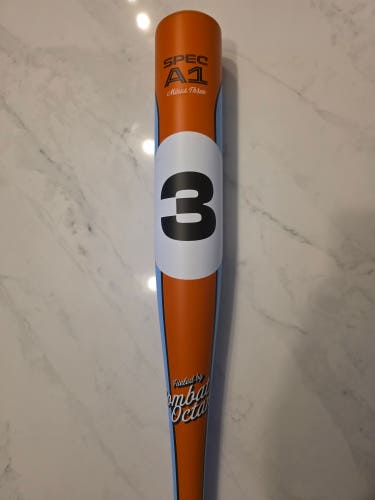 2025 Combat MFG Spec A1 Alloy Gulf Racer BBCOR Certified Bat (-3) 28 oz 31" (Used)