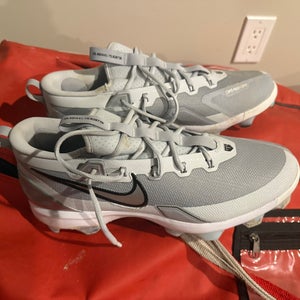 Harper cleats moulded