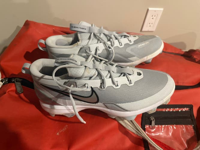 Harper cleats moulded