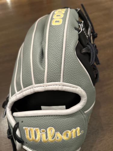 Wilson A2000 RH Infield Baseball Glove 11.5" (New)