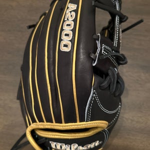 Wilson A2000 RH Infield Baseball Glove 11.75" (New)