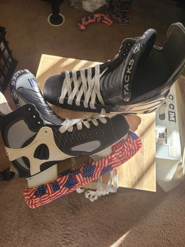 Black/Gray 2003 CCM Tacks 1152 Hockey Skates Pro Stock 9.5 (Used)