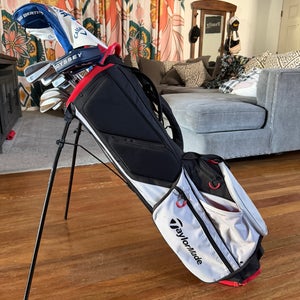Unisex TaylorMade FlexTech Lite Bag (Used)