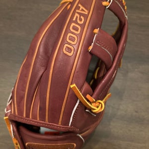 Wilson DP15 A2000 RH Infield Baseball Glove 11.75" (New)