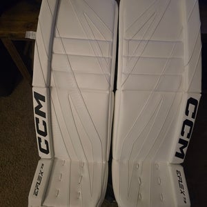 33" CCM EFlex 7.9Goalie Leg Pads (New)