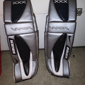 Bauer /Nike Vapor Silver 34" leg pads