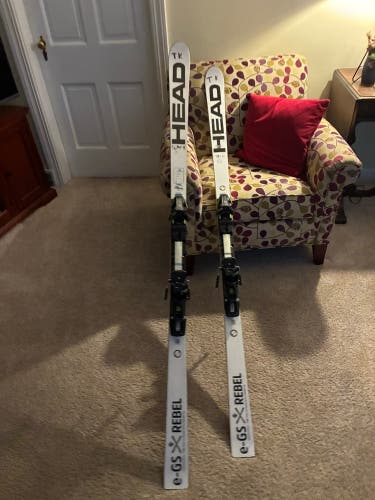 HEAD WC Rebels e-GS 186 cm Skis With Bindings Max Din 13 (Used)