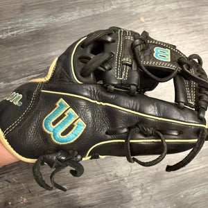 Wilson A1000 RH Infield Baseball Glove 11.5" (Used)