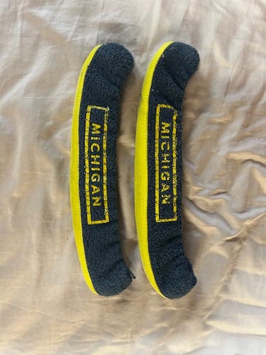 University of Michigan Pro Stock Retro Skate Soakers Size L