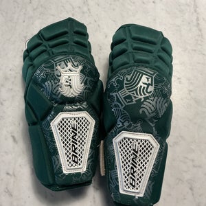 Medium Adult Brine King Arm Pads (Used)