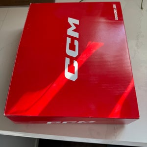 CCM JetSpeed FT455 Hockey Skates Regular Width Size 3 (New)