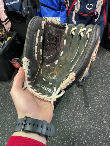 Used Mizuno GPP 1105F3 BB/SB Glove RH Throw None 11" 10743-C000479226