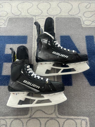 Pro Stock Bauer Hyperlite 2 Game Used Skates - Size 6.5 Fit 2 Nylander
