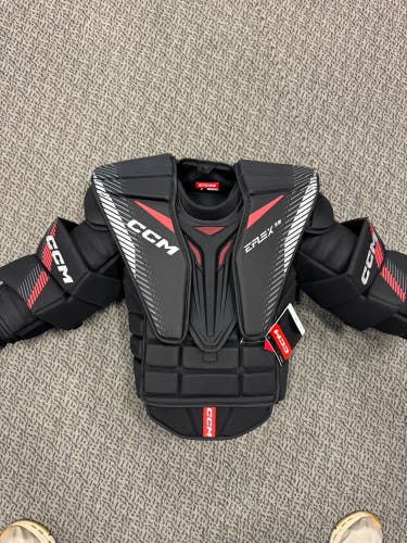 Small CCM Extreme Flex 7.9 Goalie Chest Protector (New) Senior