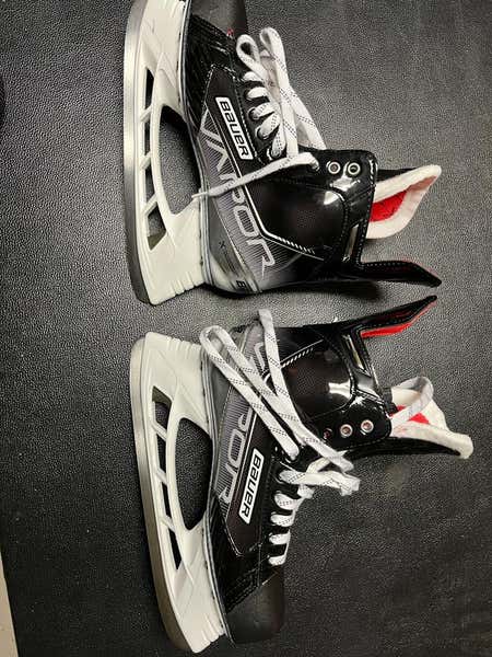 Bauer Vapor X3.7 Hockey Skates 10 (Used)