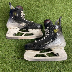 Bauer Vapor Hyperlite 2 Hockey Skates | Senior Size 9.5 (Fit 1)