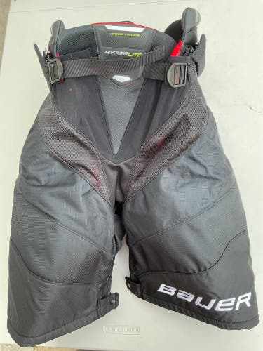 Black Senior Medium Bauer Vapor Hyperlite Hockey Pants (New)