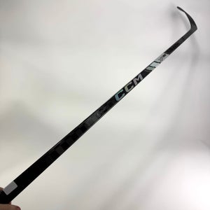 New Right CCM Tacks XF Pro | 85 Flex P28M Curve Grip | #A437