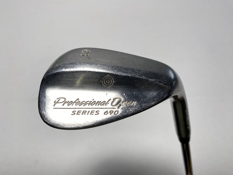 Professional Open Series 690 Wedge 68* TT Dynamic Gold S400 Stiff Steel Mens RH