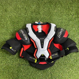 Senior Bauer Vapor Shift Pro Shoulder Pads| Senior Size Medium