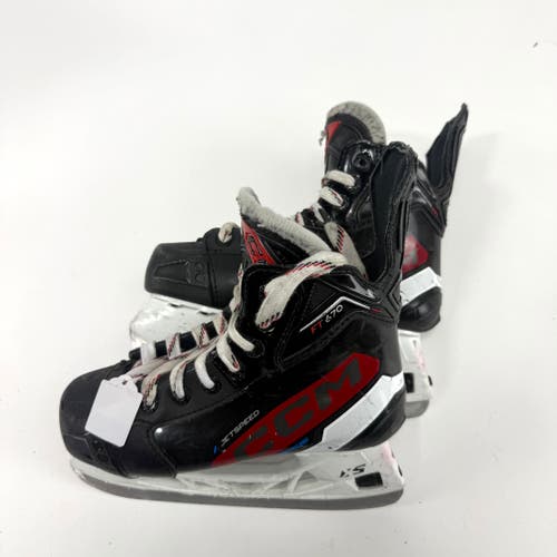 Used CCM Jetspeed FT670 Skates | Size 2.5 R | J429