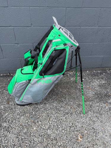 PING Hoofer Lite 14 Way Stand Golf Bag