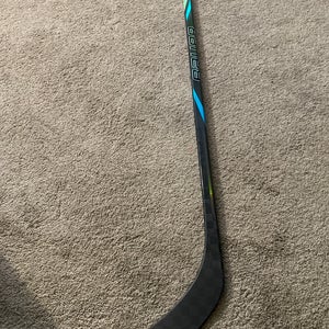 Junior Bauer Nexus Tracer right Hand Hockey Stick P92 30 Flex (New)