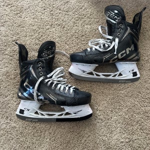 *BARELY USED* CCM Tacks XF Pro skates