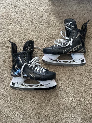 2024 CCM Tacks XF Pro Hockey Skates Size 9 With STEP Black steel Blades Included (Barely Used)