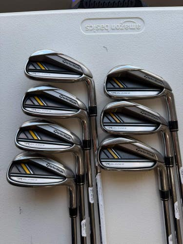 Taylormade Rocketbladez Iron Set 4-PW Rocketfuel 85g Regular Flex +1/2 NICE