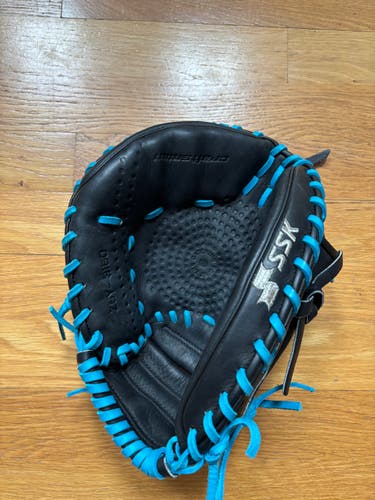 SSK RH Catcher's Glove 31.5" (Used)