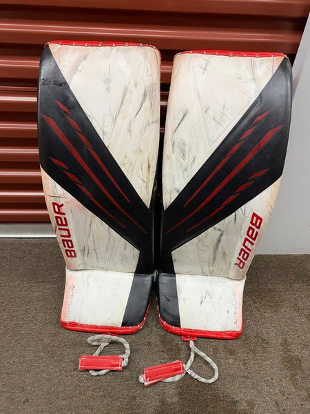 34" Bauer Vapor Hyperlite Goalie Leg Pads (Used)