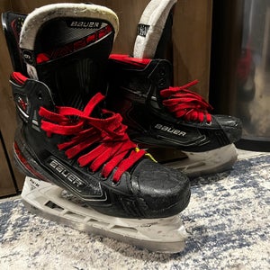 2019 Bauer Vapor 2X Hockey Skates Regular Width Size 6 (Used)