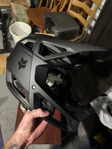 Men's Medium Fox Bike Helmet (Used)