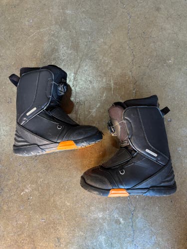 Size M 9.0 (W 10.0) Rossignol Excite BOA Shield Snowboard Boots