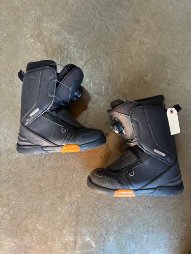 Size M 9.0 (W 10.0) Rossignol Excite BOA Shield Snowboard Boots