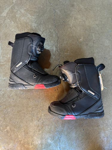 Size M 7.0 (W 8.0) Rossignol Excite BOA Shield Snowboard Boots