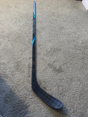 Senior Bauer Nexus Tracer Left Handed Hockey Stick P28 77 Flex (New)