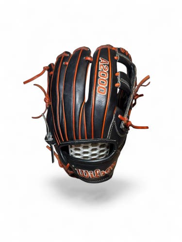 Wilson A2000 RH Infield Baseball Glove 11.5" (Used)