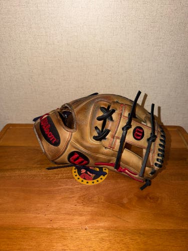 Wilson A2000 RH Infield Baseball Glove 11.5" (Used)